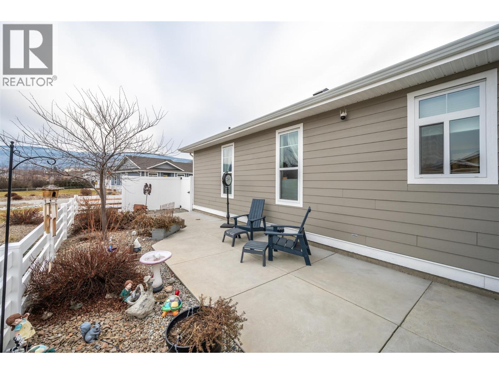 #14 351 Warren Avenue W - 29