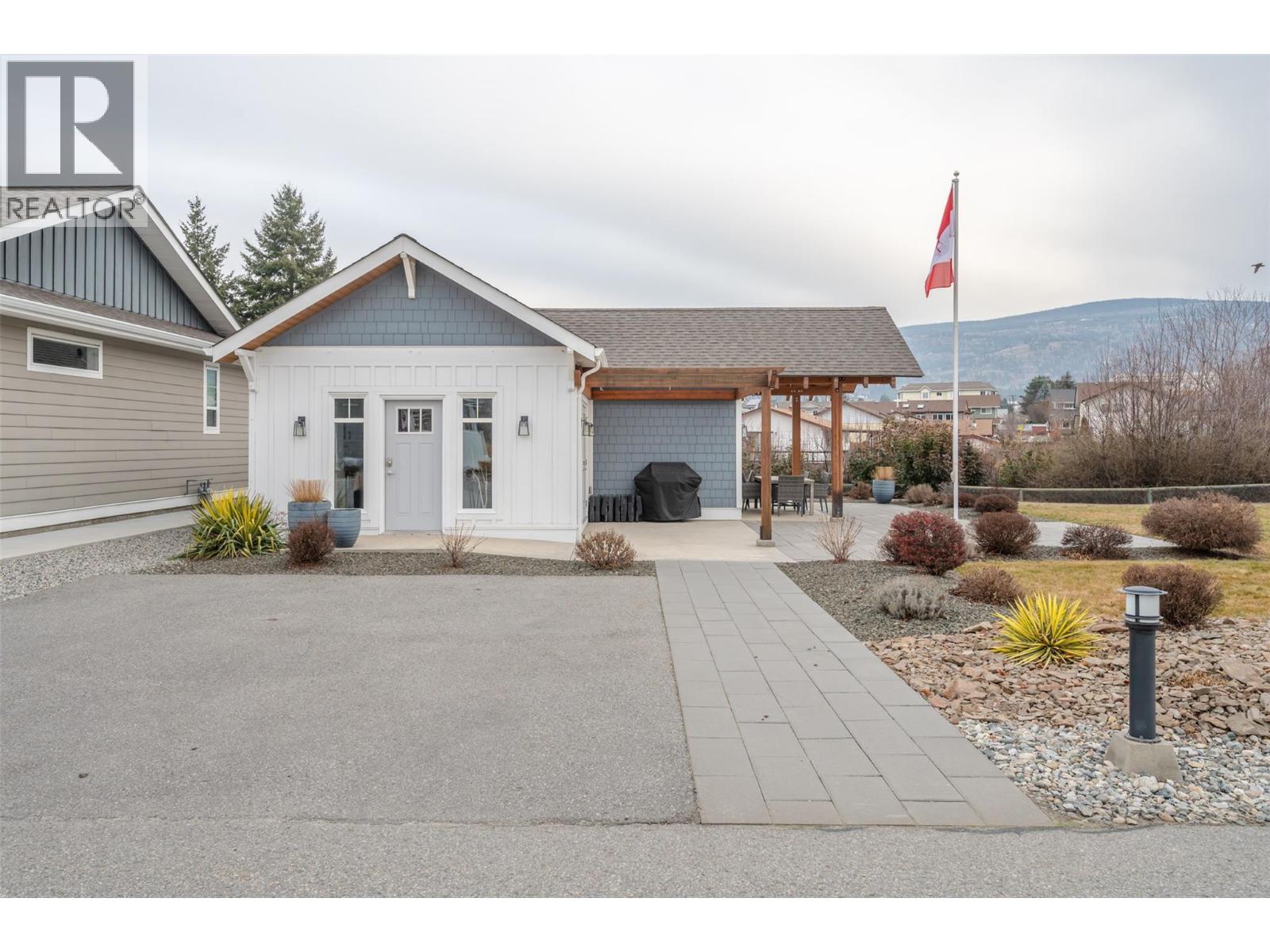 #14 351 Warren Avenue W - 35