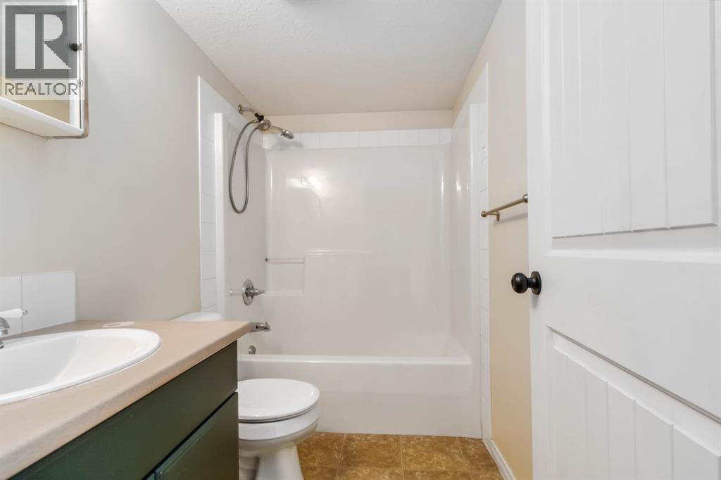 9604 Manning Avenue, Fort McMurray