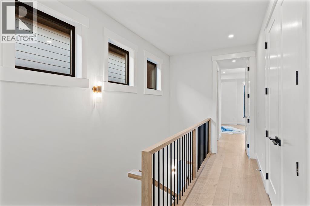 Single Family House for Sale in   Avenue SW Altadore Calgary 