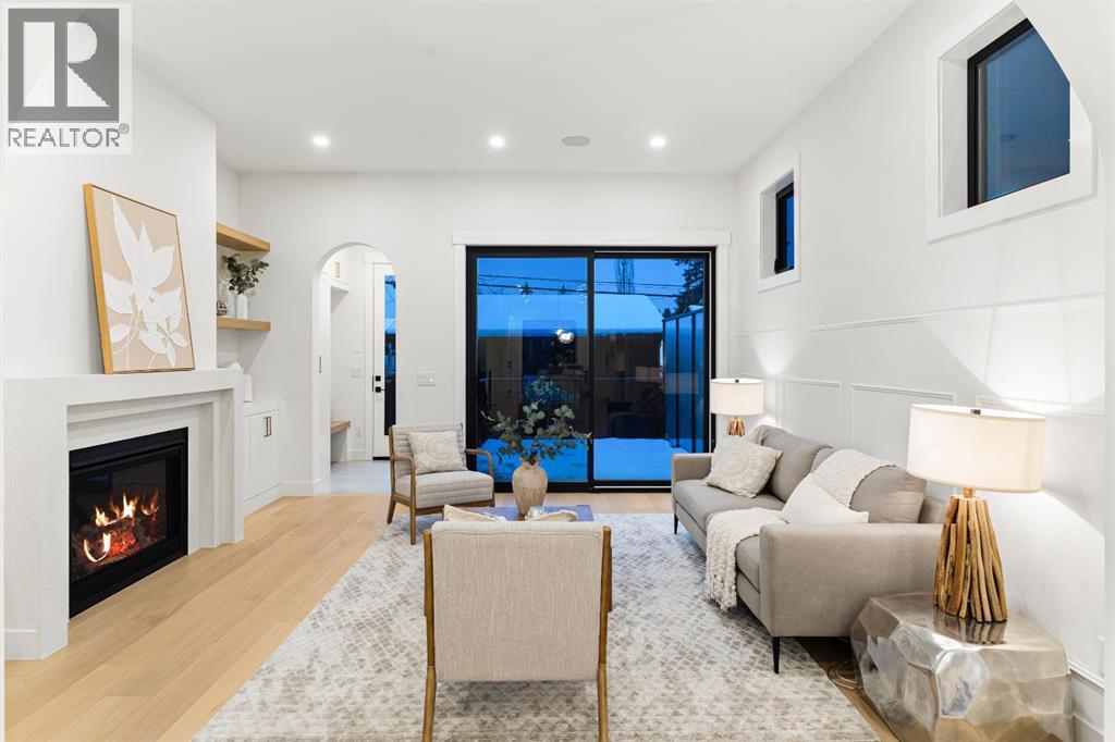 Single Family House for Sale in   Avenue SW Altadore Calgary 