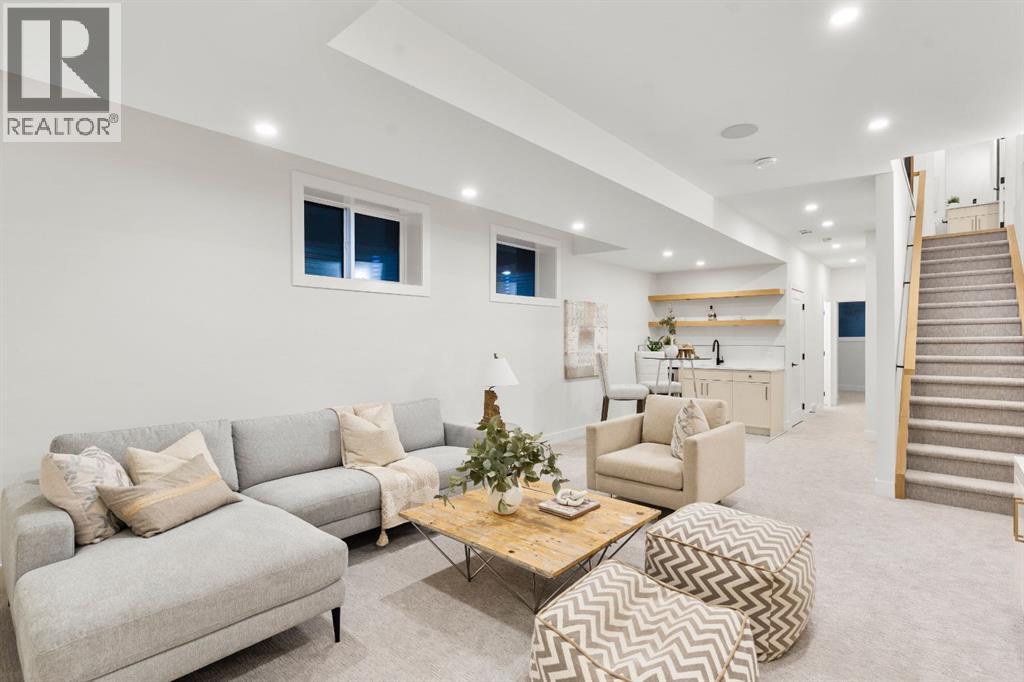 Single Family House for Sale in   Avenue SW Altadore Calgary 