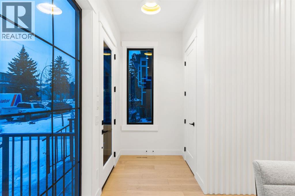 Single Family House for Sale in   Avenue SW Altadore Calgary 