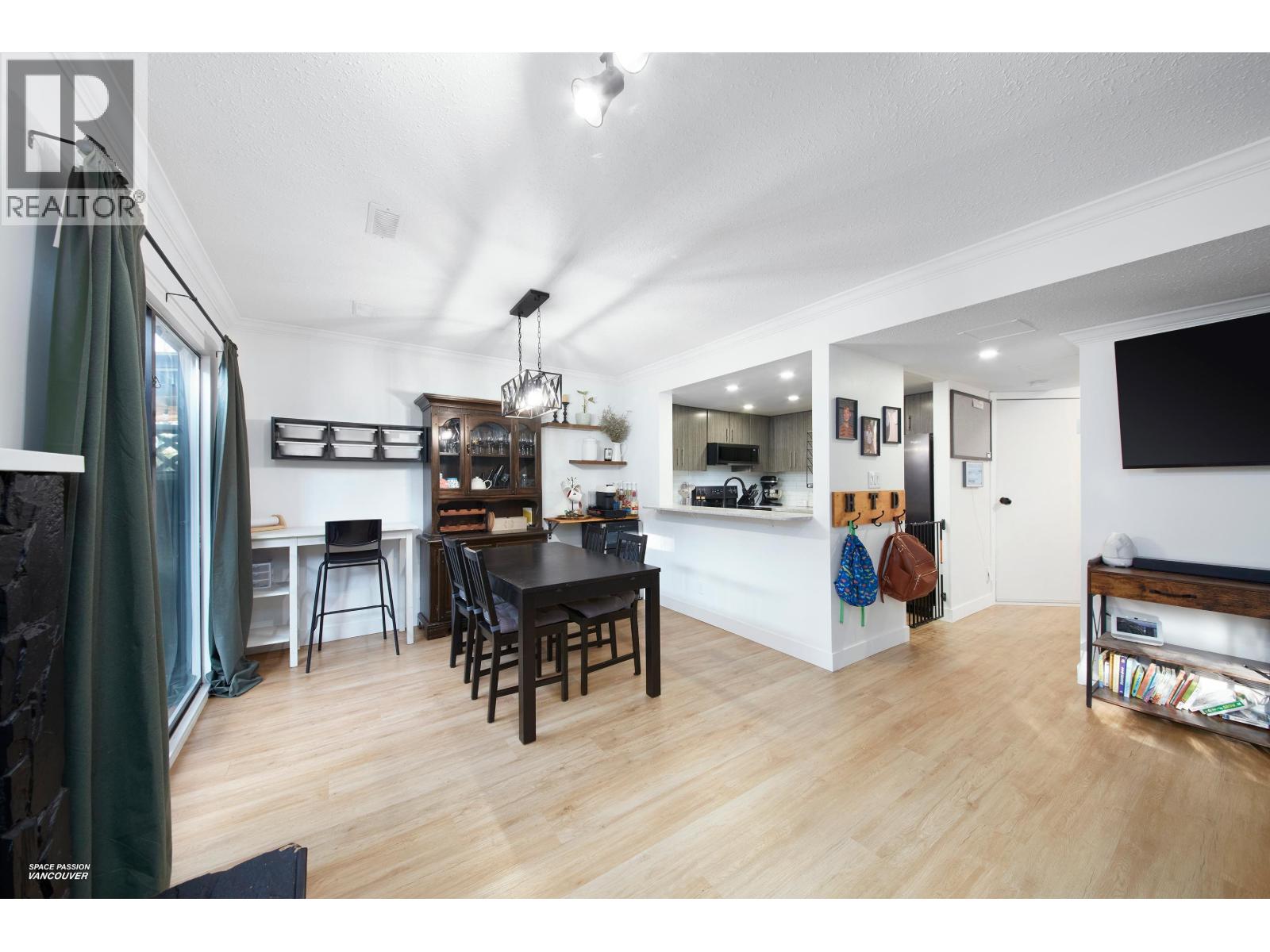 16 21550 CHERRINGTON AVENUE, Maple Ridge