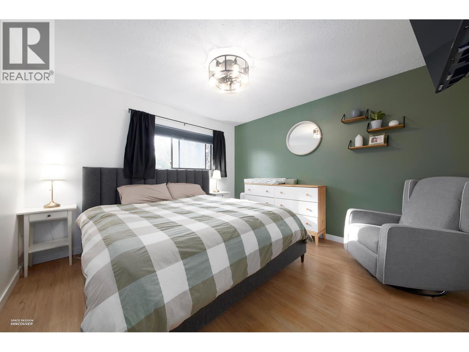 16 21550 CHERRINGTON AVENUE, Maple Ridge