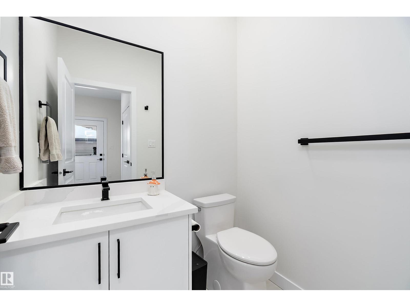 40 CHAMBERY CR, St. Albert