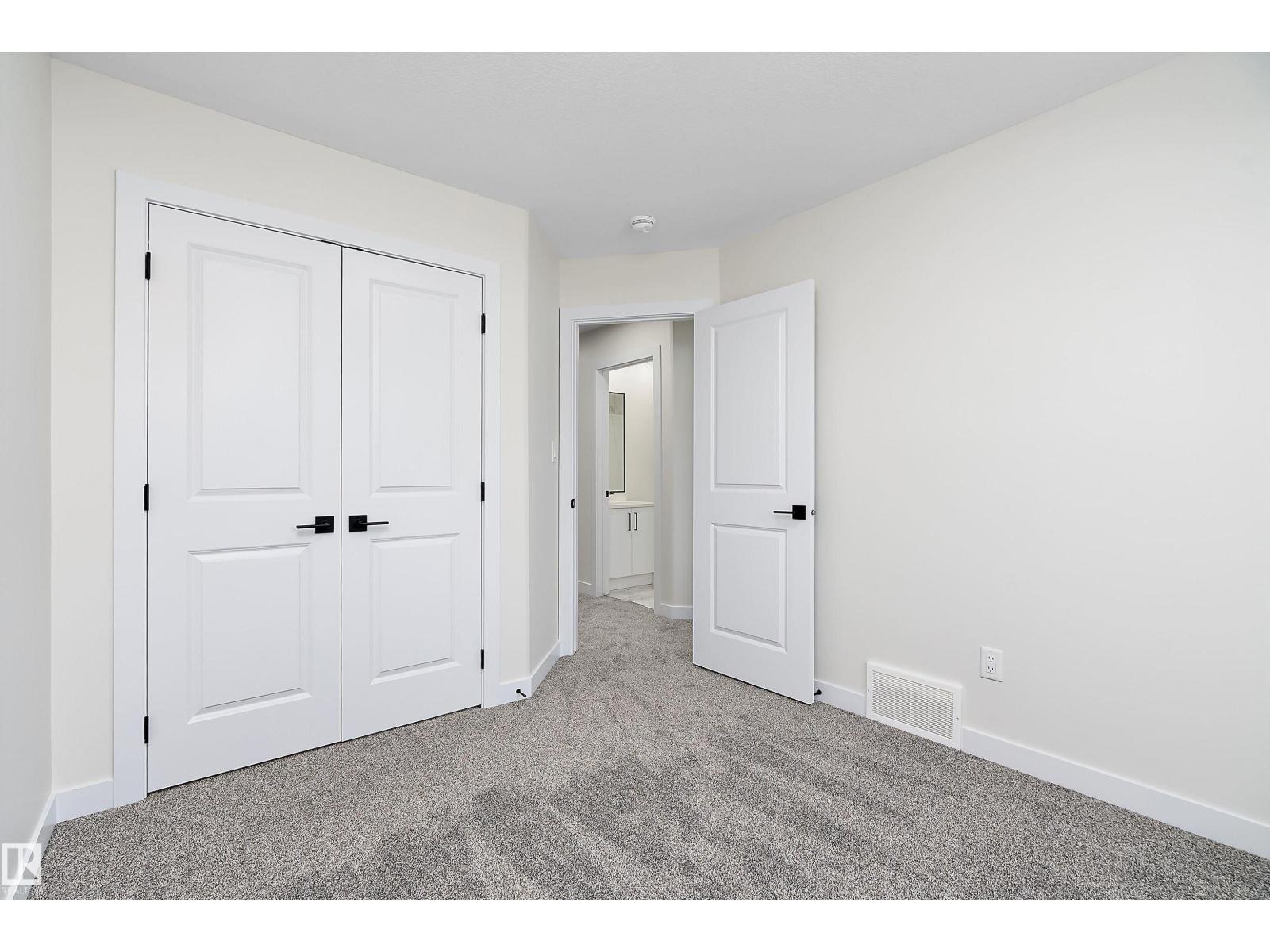 40 CHAMBERY CR, St. Albert