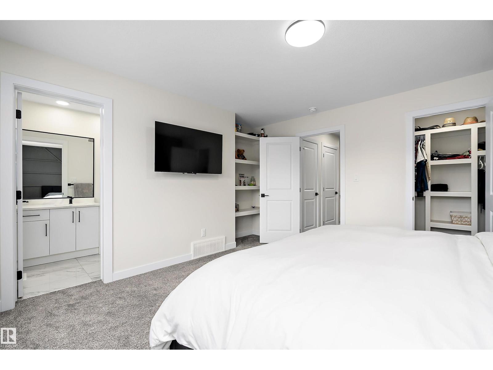 40 CHAMBERY CR, St. Albert