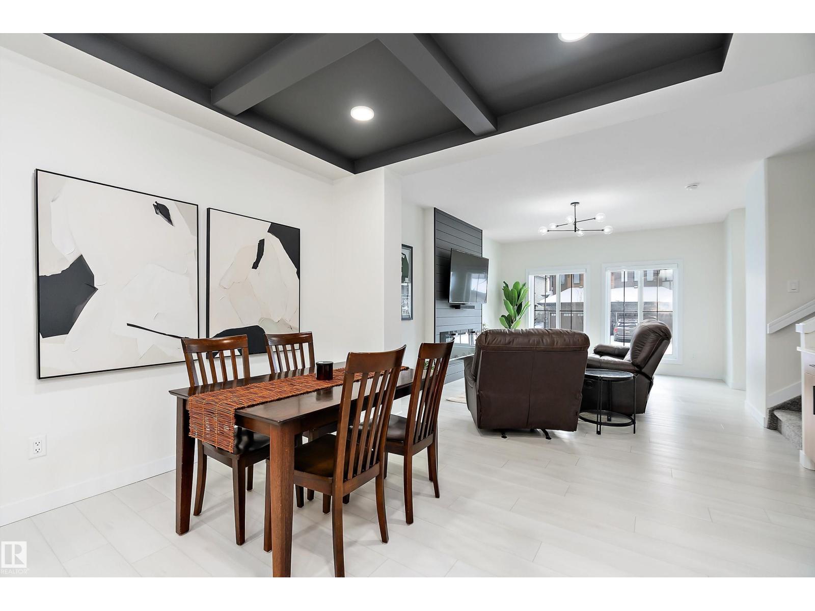 40 CHAMBERY CR, St. Albert