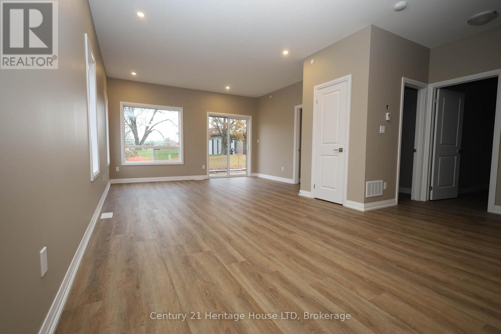 #15 397 GARRISON ROAD - 8