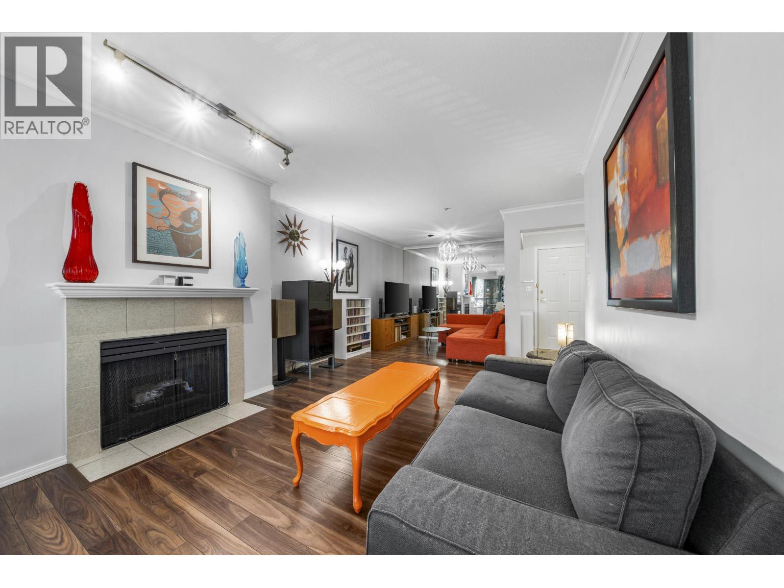 306 3400 SE MARINE DRIVE, Vancouver