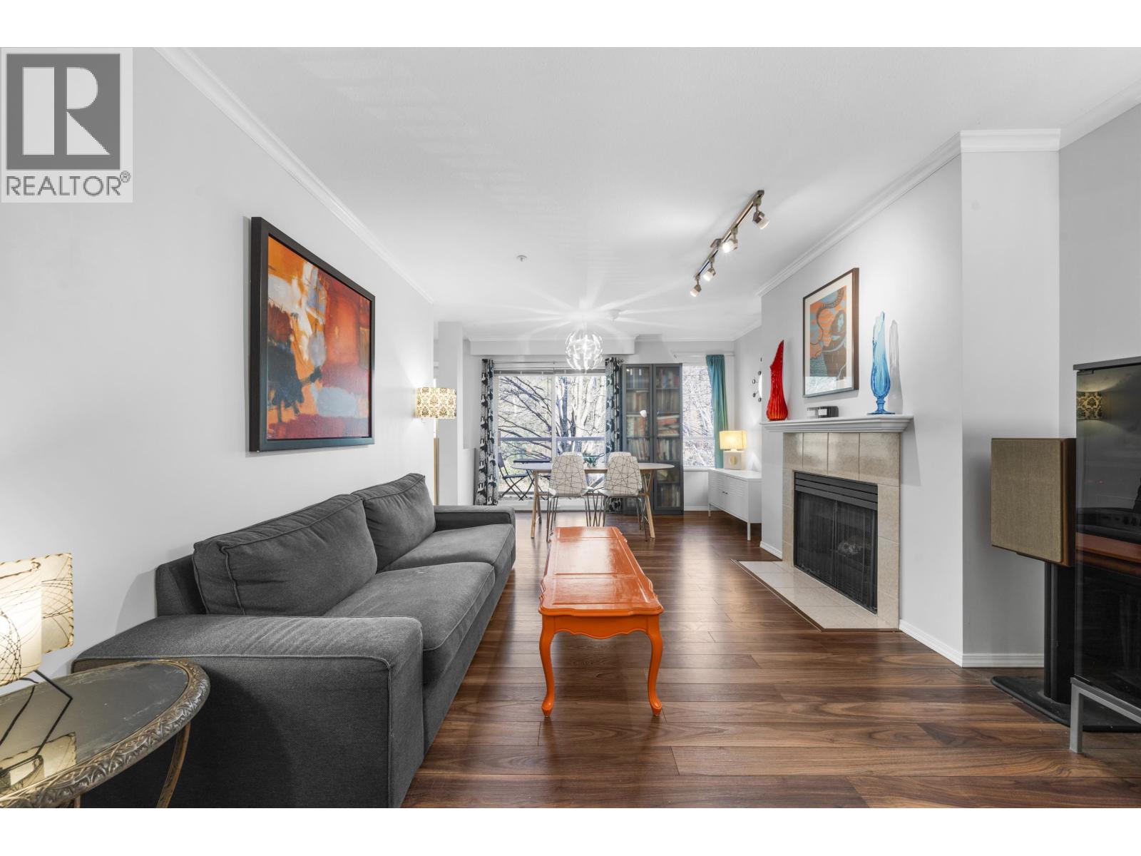 306 3400 SE MARINE DRIVE, Vancouver