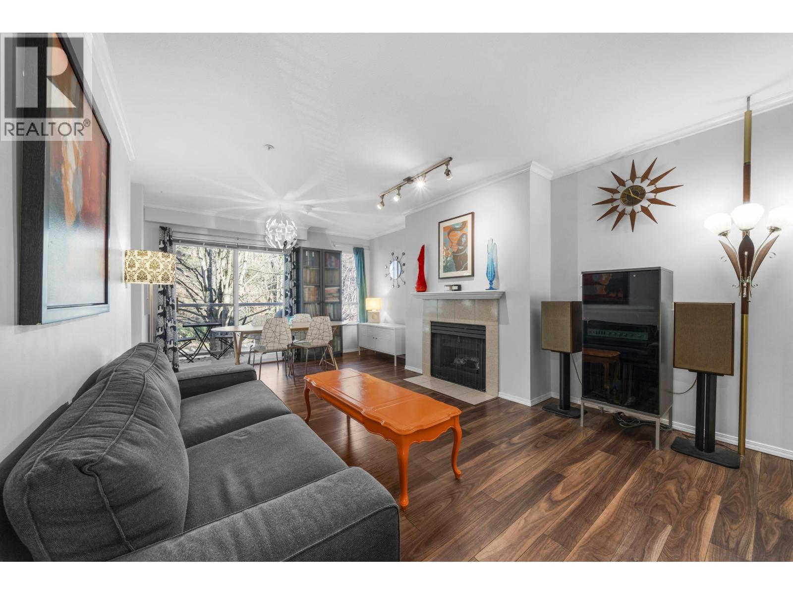 306 3400 SE MARINE DRIVE - Photo 2 of 27, Vancouver, British Columbia