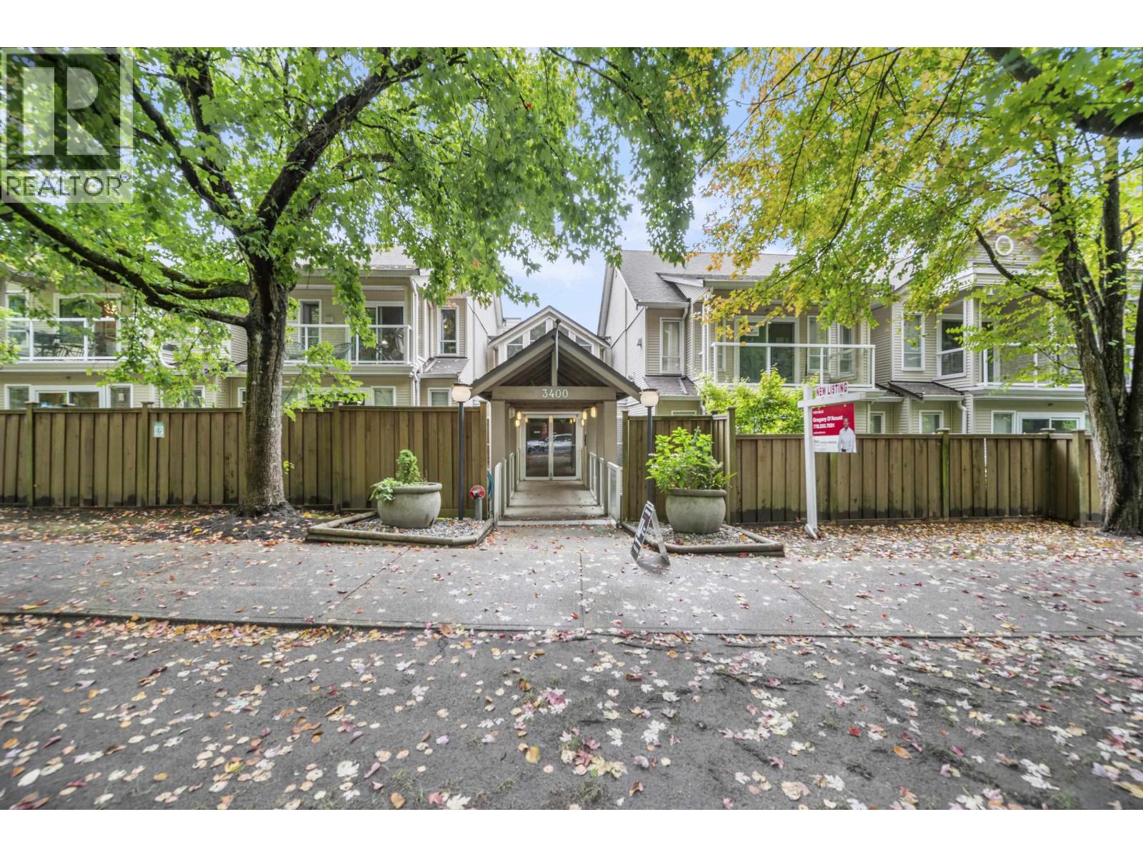 306 3400 SE MARINE DRIVE, Vancouver