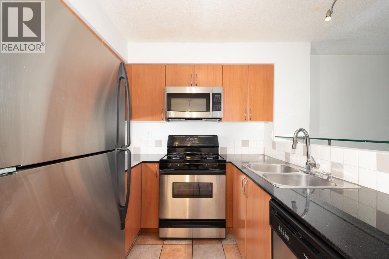 209 63 KEEFER PLACE, Vancouver