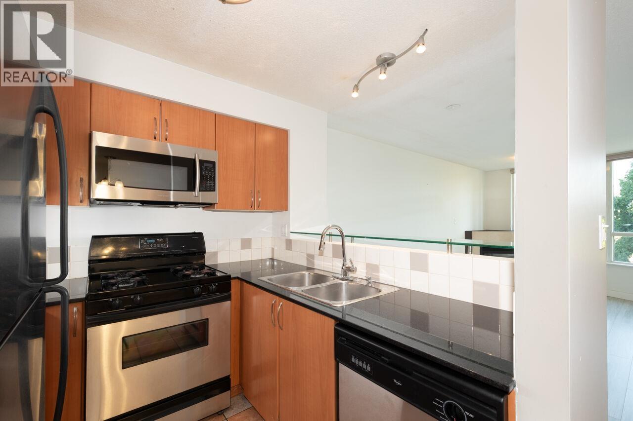 209 63 KEEFER PLACE, Vancouver