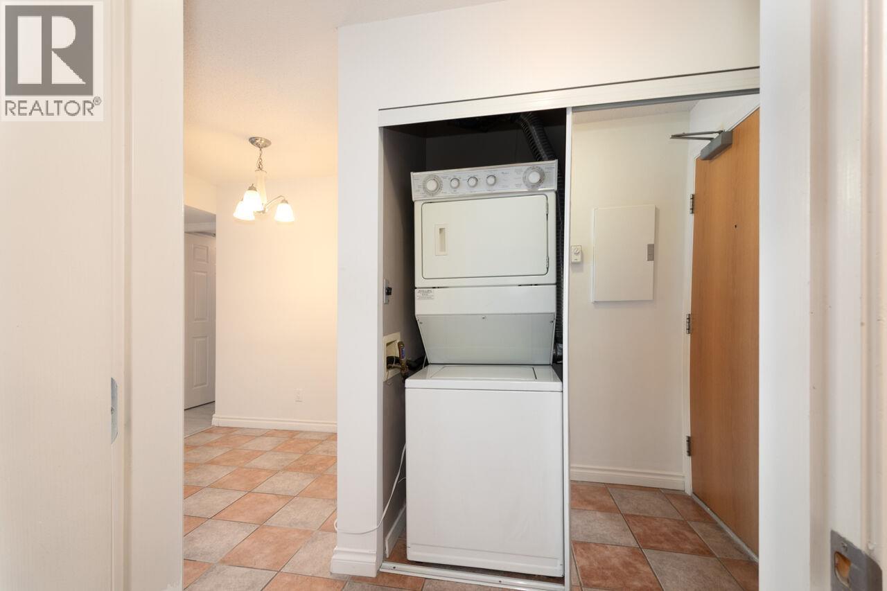 209 63 KEEFER PLACE, Vancouver