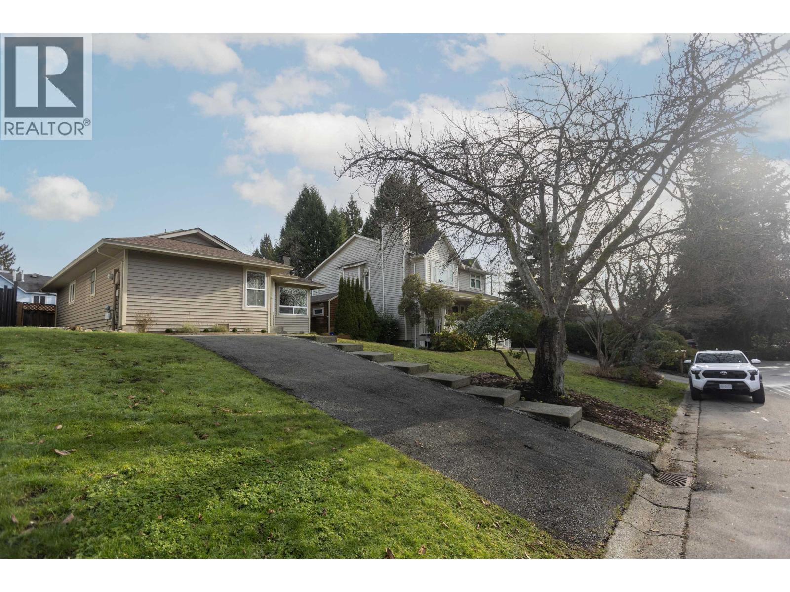 828 NICOLUM COURT, North Vancouver