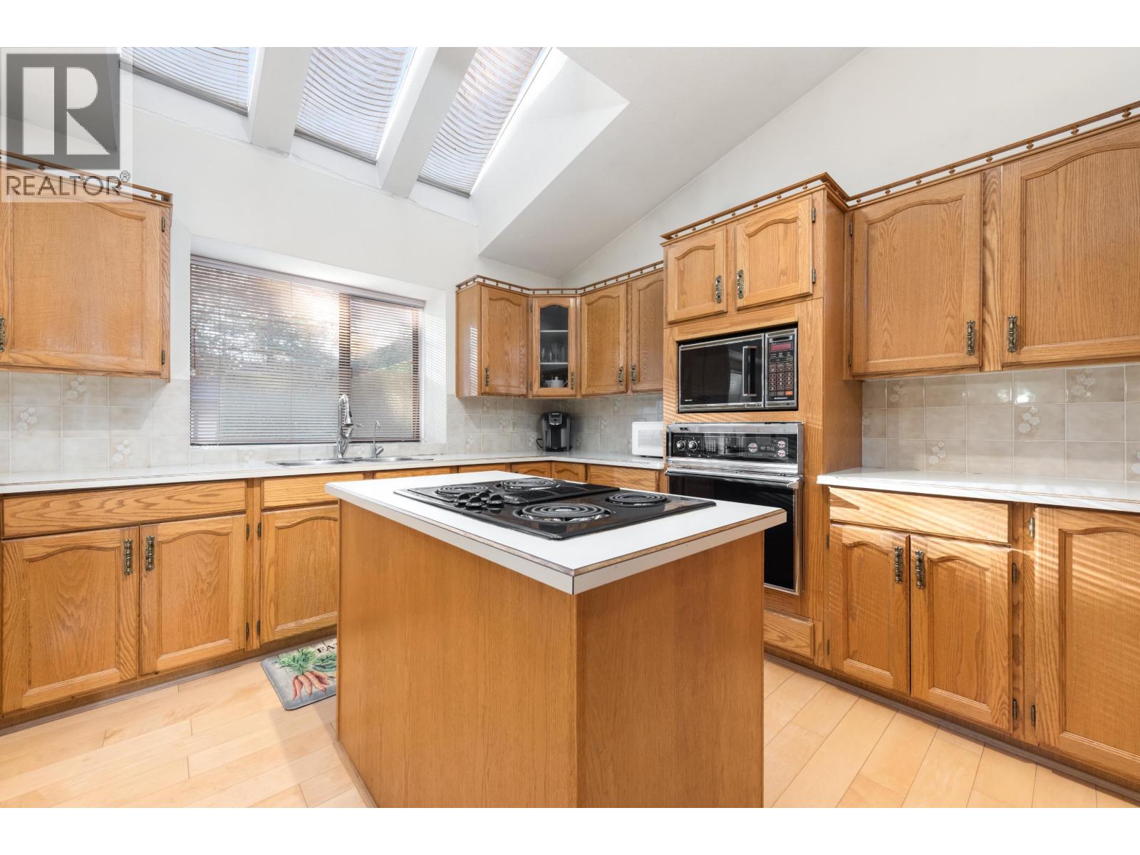 4360 STEVESTON HIGHWAY, Richmond