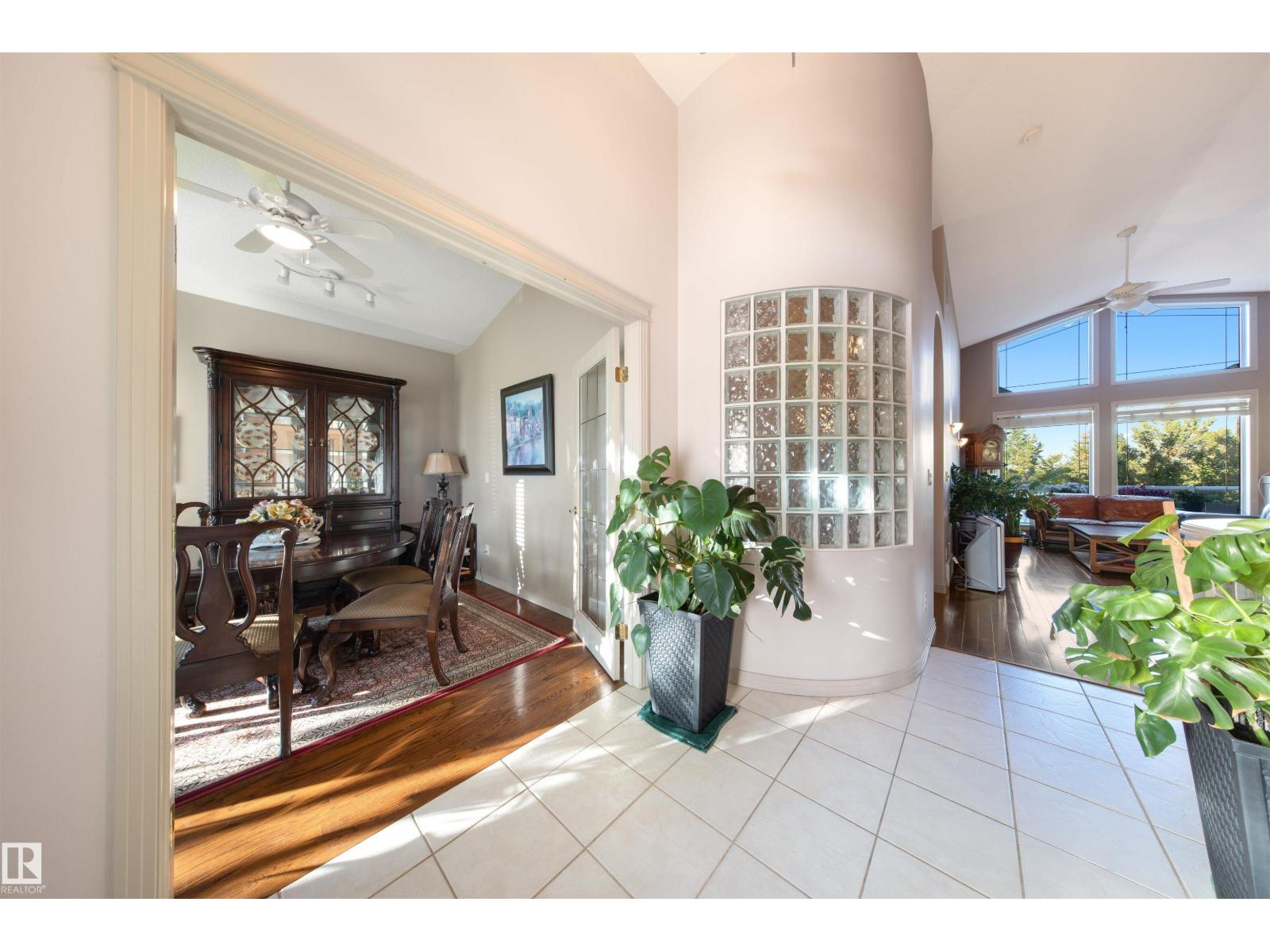 201 ERIN RIDGE DR, St. Albert