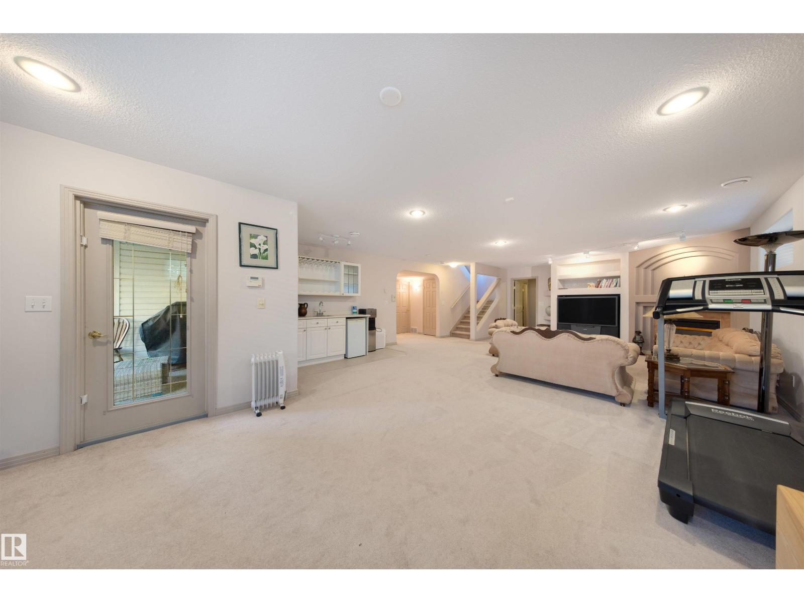 201 ERIN RIDGE DR, St. Albert