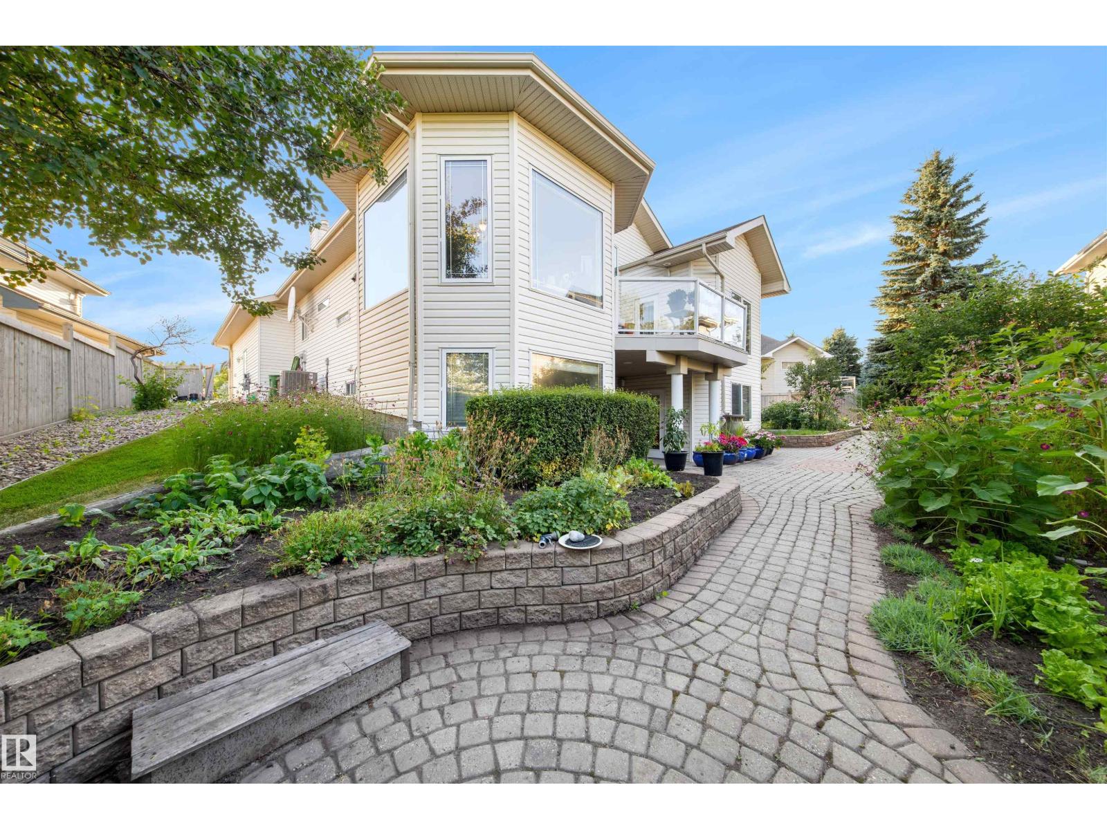 201 ERIN RIDGE DR, St. Albert