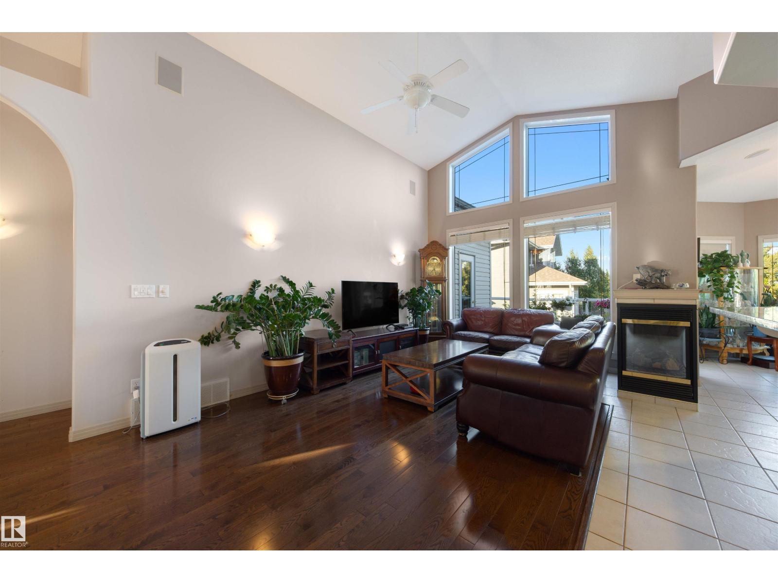 201 ERIN RIDGE DR, St. Albert