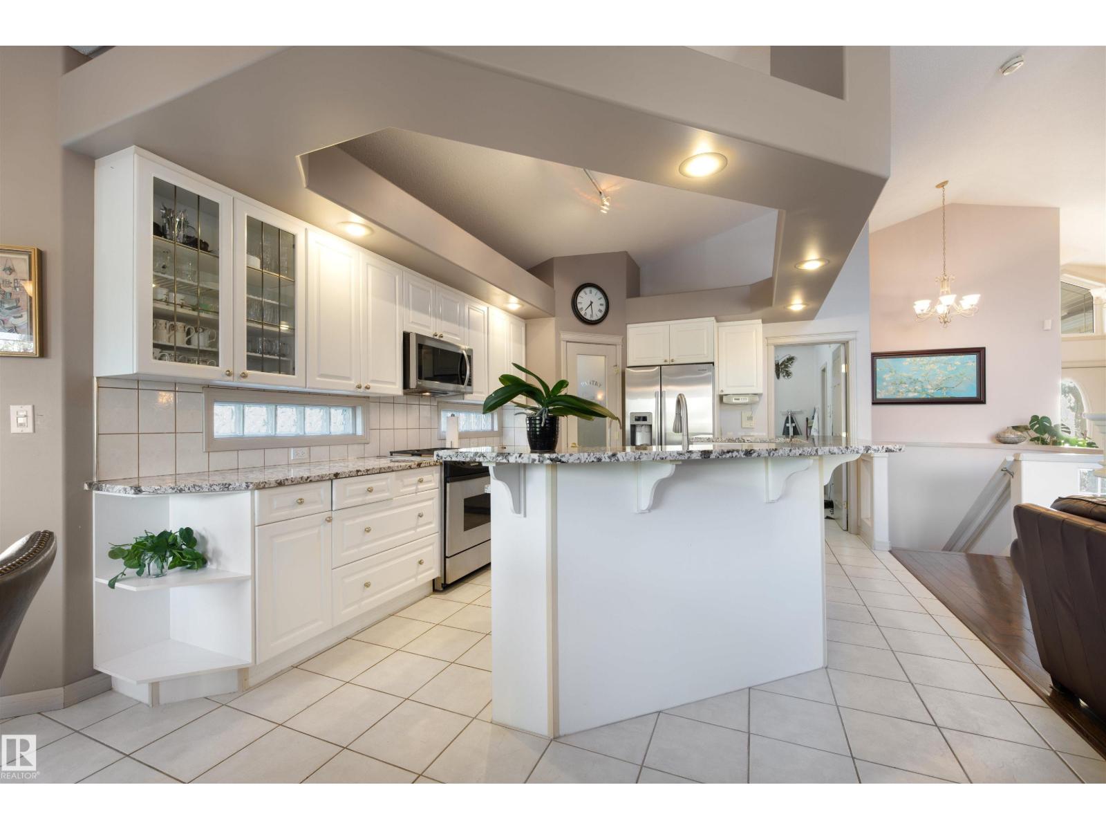 201 ERIN RIDGE DR, St. Albert