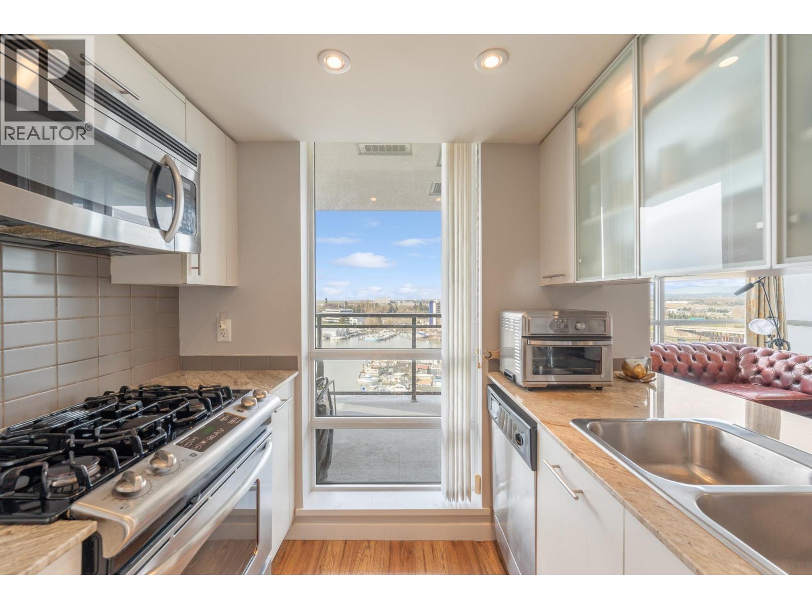 #1706-3333 CORVETTE Way, Richmond