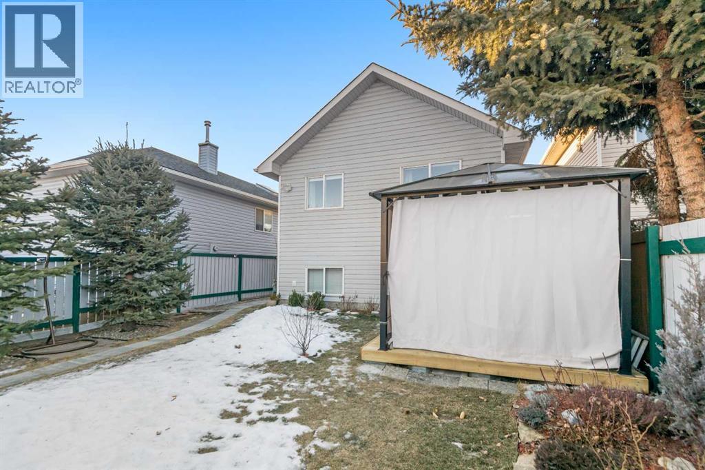 Single Family House Bi-level for Sale in  Bridleridge Way SW Bridlewood Calgary 