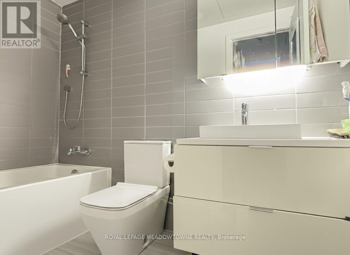 #2104 170 BAYVIEW AVENUE - 11