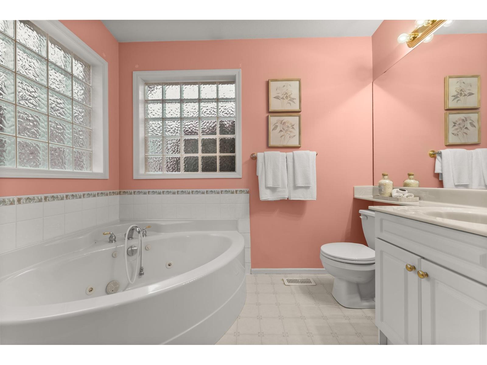 123 9080 198 STREET, Langley