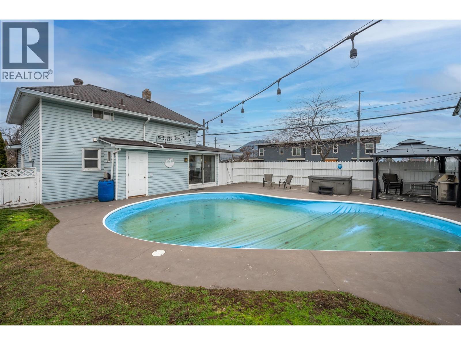 600 Braid Street - 27