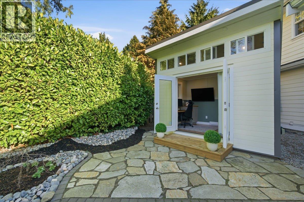 844 PACIFIC Drive, Delta