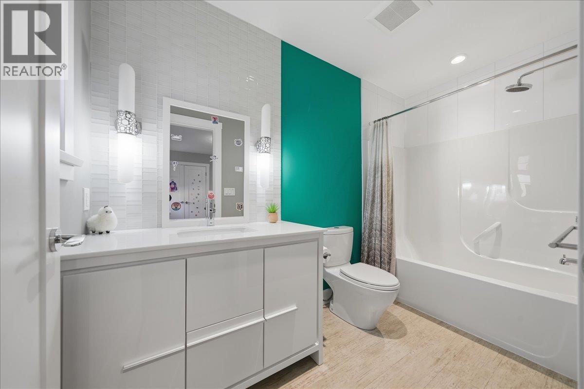 844 PACIFIC Drive, Delta