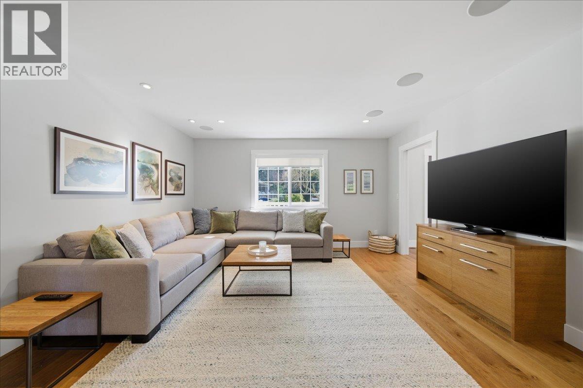 844 PACIFIC Drive, Delta