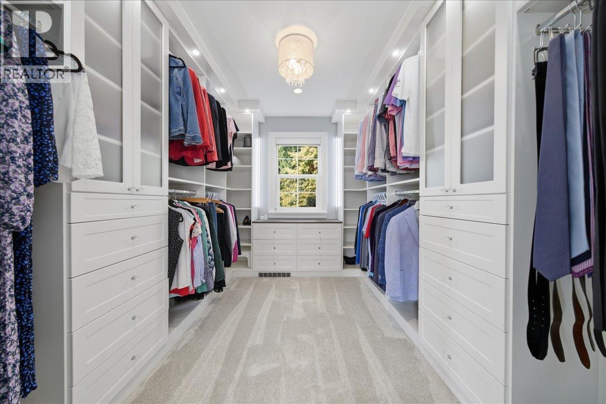 844 PACIFIC Drive, Delta