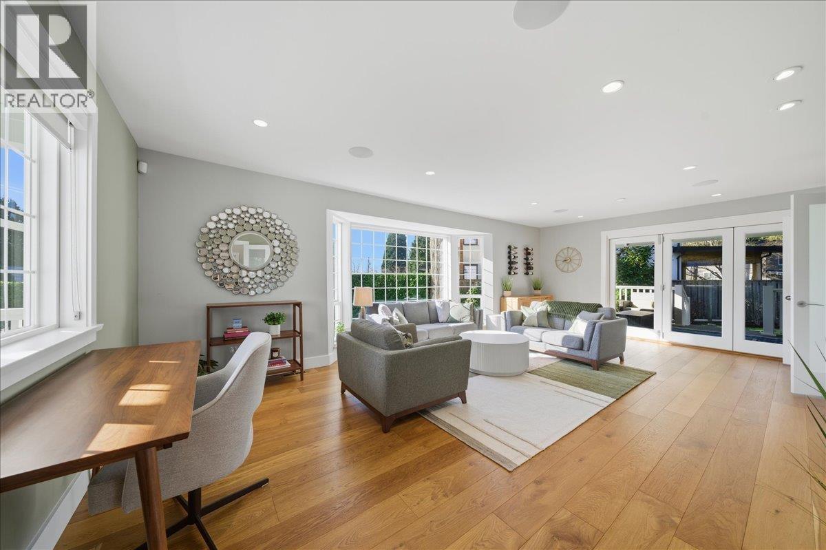 844 PACIFIC Drive, Delta