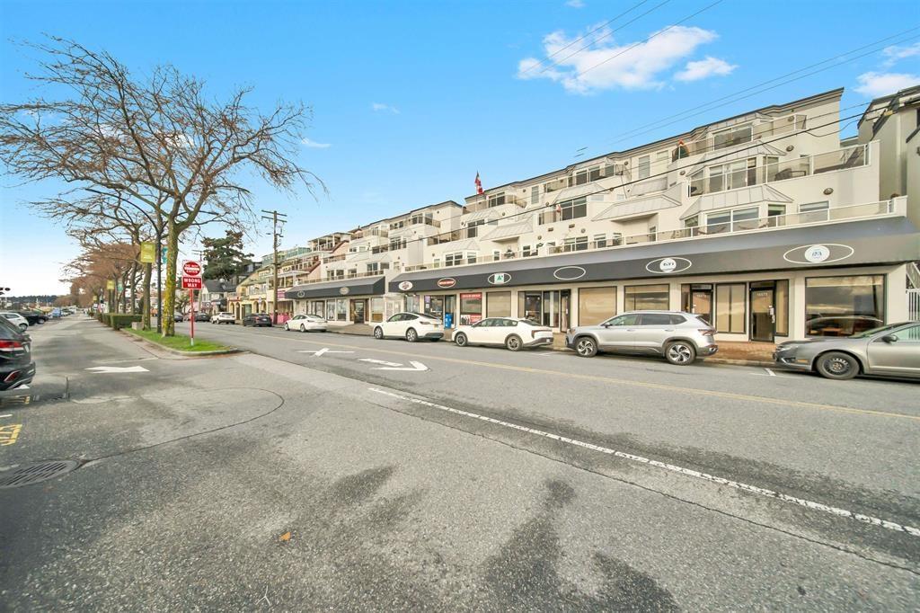 15573 MARINE DRIVE, White Rock