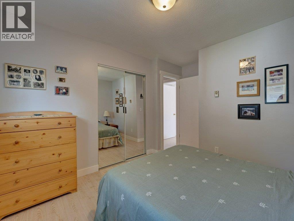 6557 BJORN PLACE, Sechelt