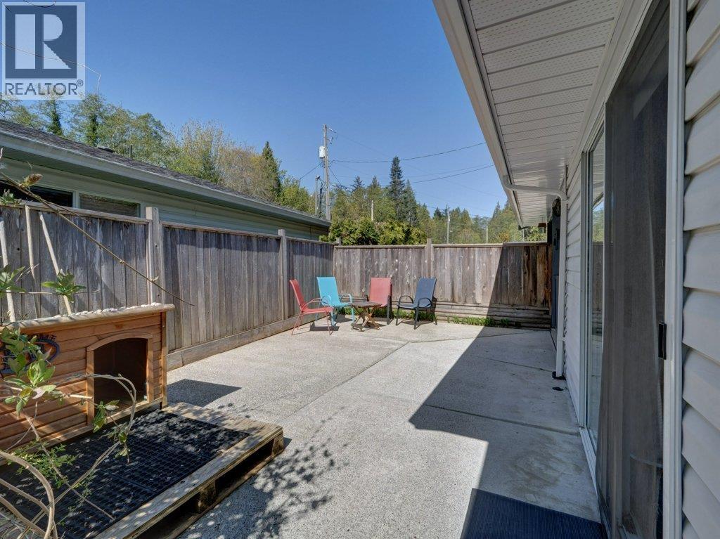 6557 BJORN PLACE, Sechelt