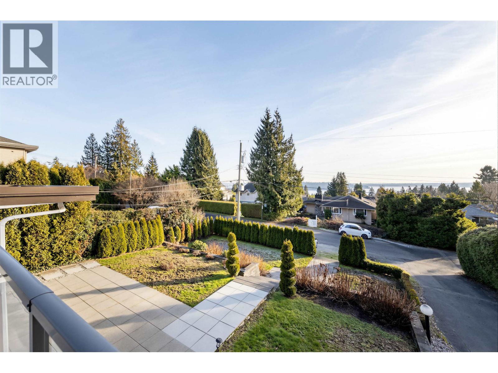 1555 LAWSON AVENUE, West Vancouver