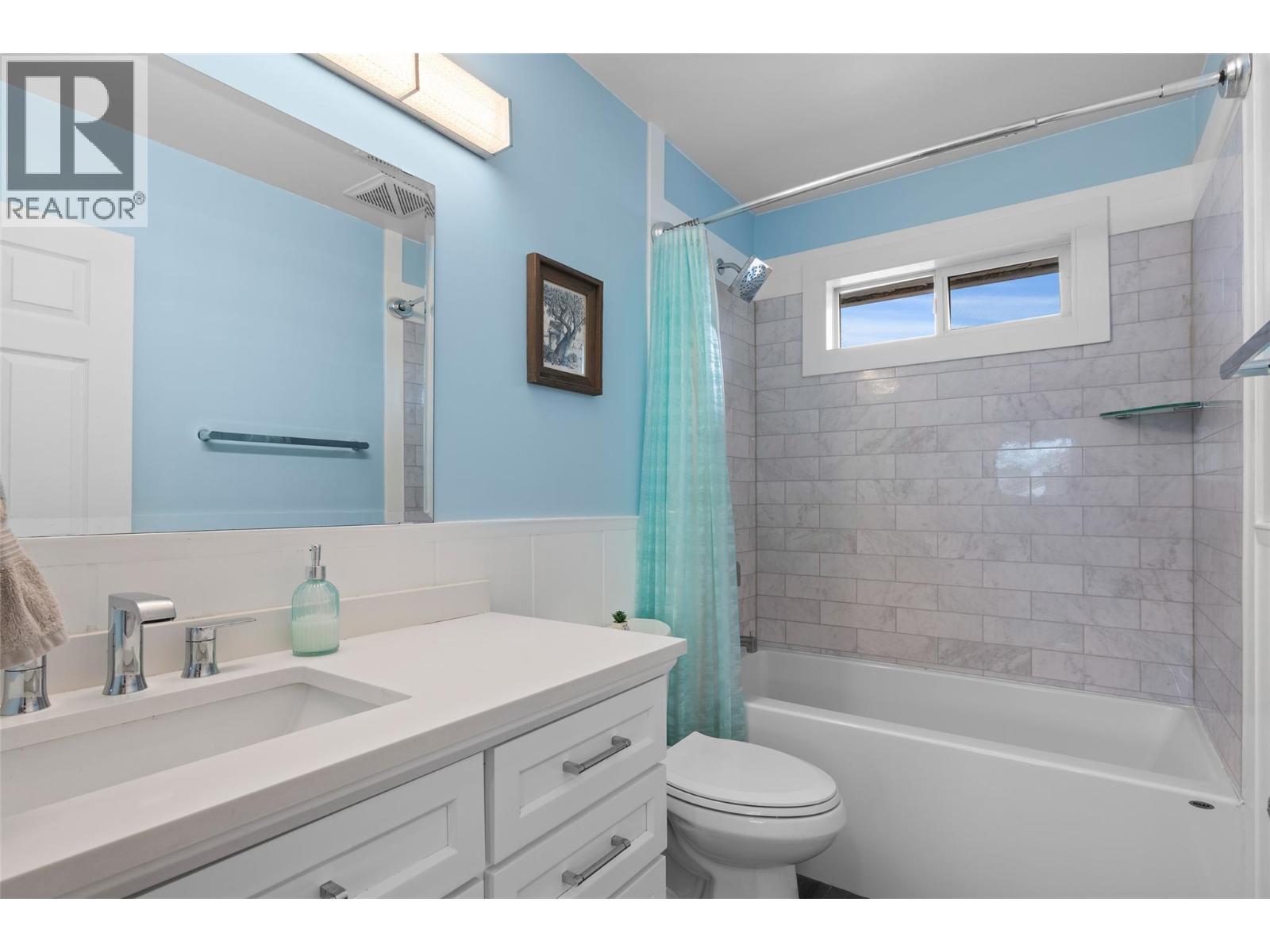 332 CHETWYND DRIVE - 13