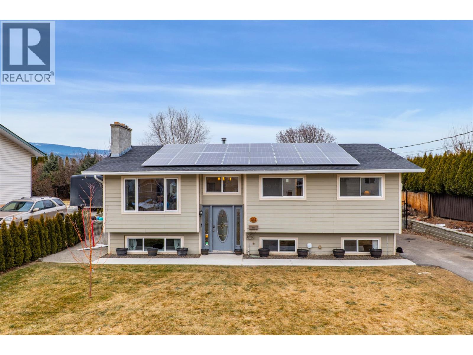 332 CHETWYND DRIVE - 29