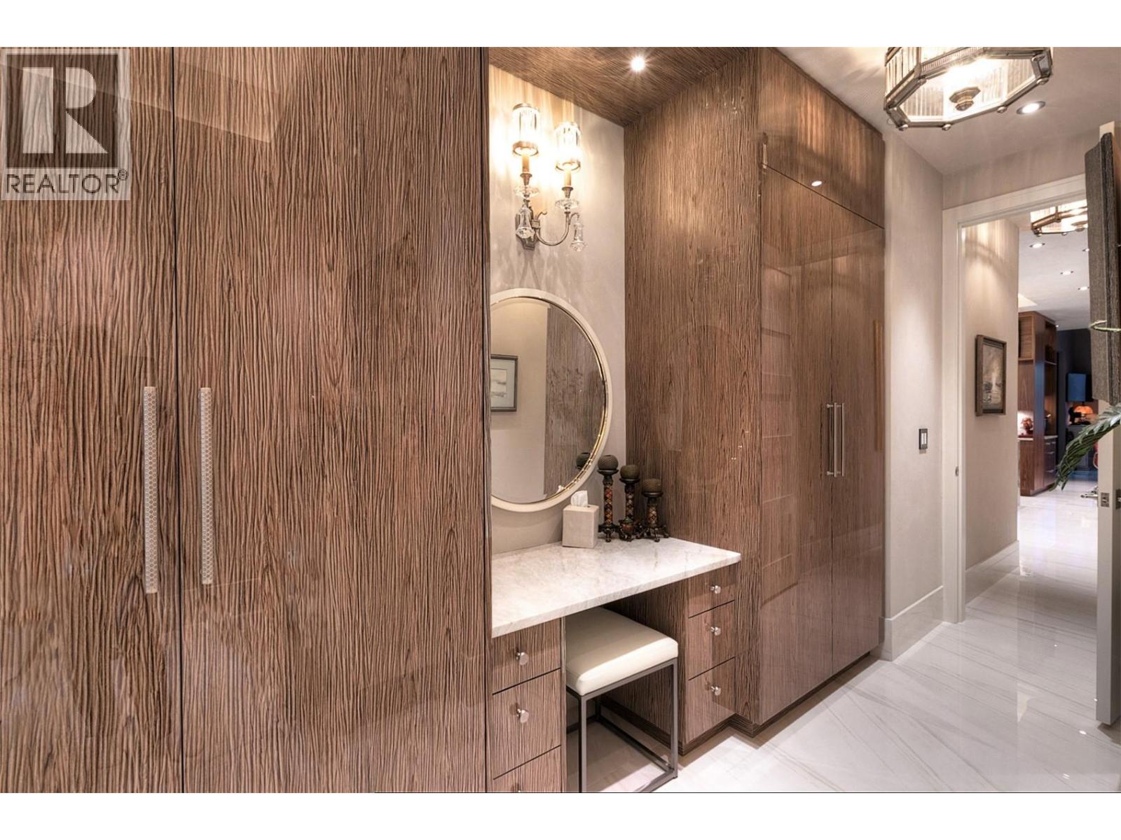 301 2245 Abbott Street, Kelowna