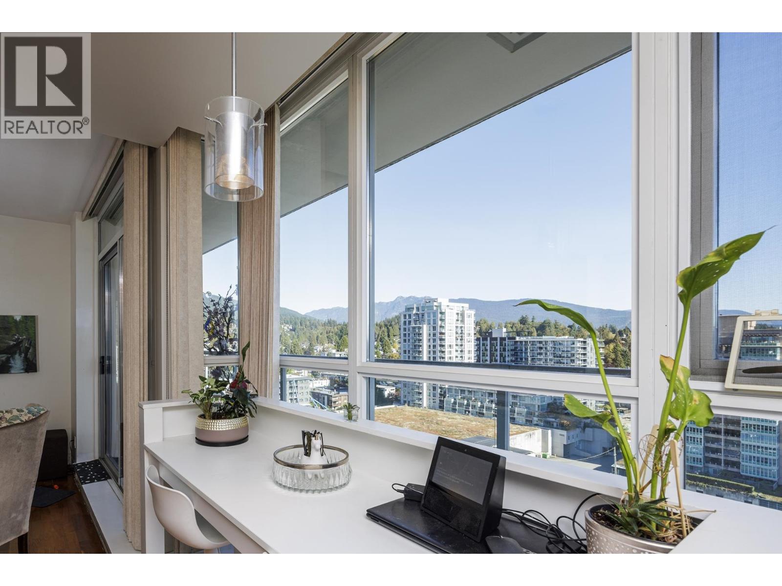 1702 121 W 16TH STREET, North Vancouver