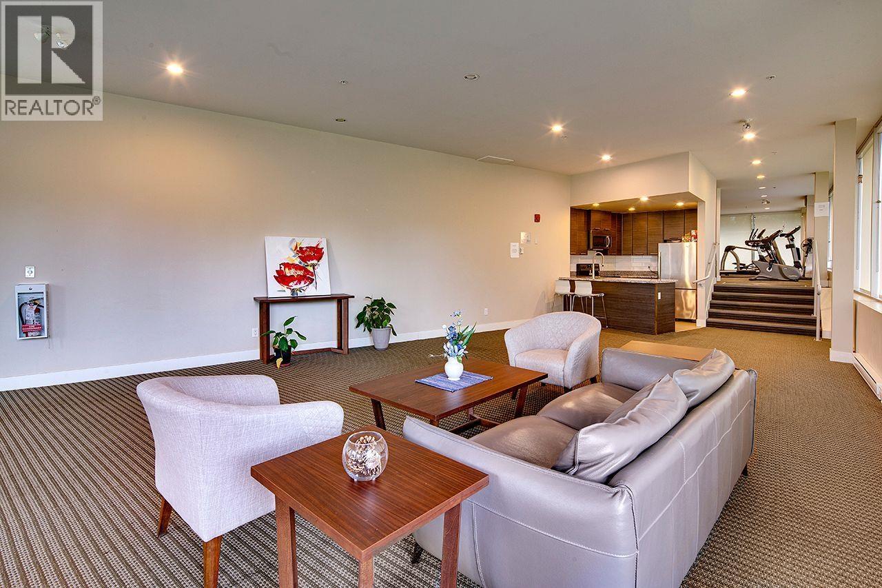 106 7377 14TH AVENUE, Burnaby