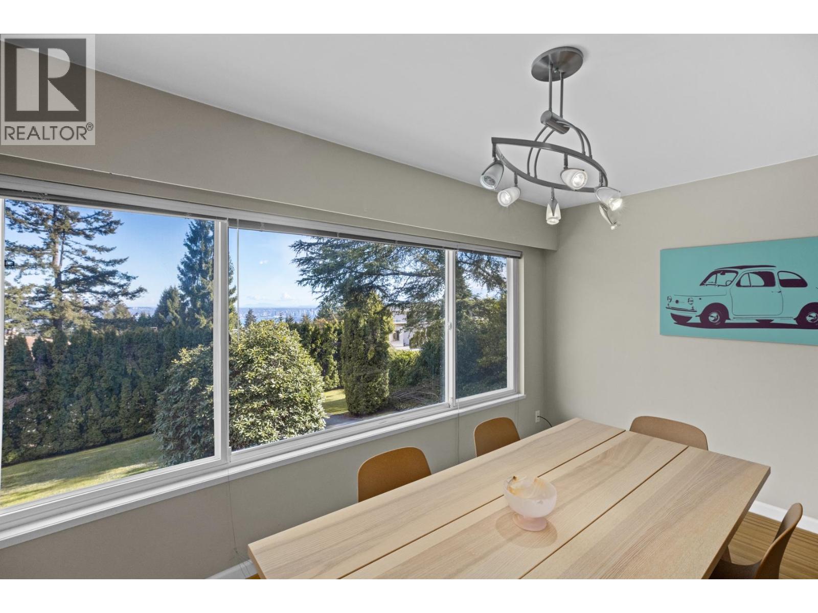 905 GREENWOOD ROAD, West Vancouver