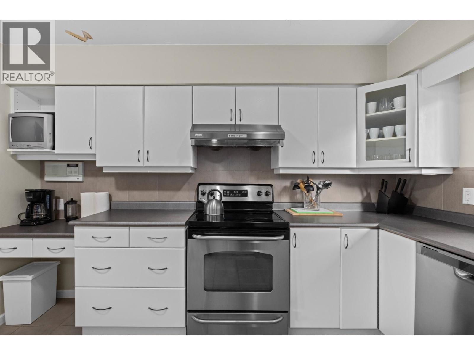 905 GREENWOOD ROAD, West Vancouver