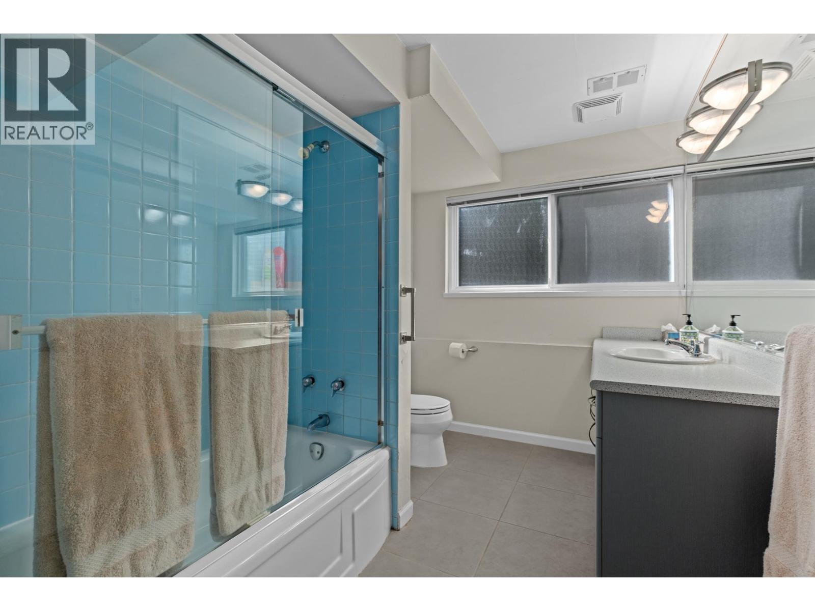 905 GREENWOOD ROAD, West Vancouver